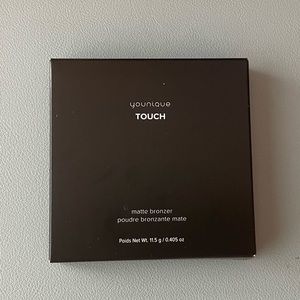 Younique Matte Bronzer - Light
